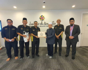 KUNJUNGAN_HORMAT_HIDAYAH_CENTRE_FOUNDATION_KEPADA_MUFTI_WILAYAH_PERSEKUTUAN_1